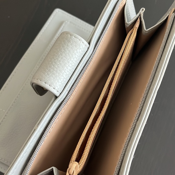 Wallet - Picture 5 of 5